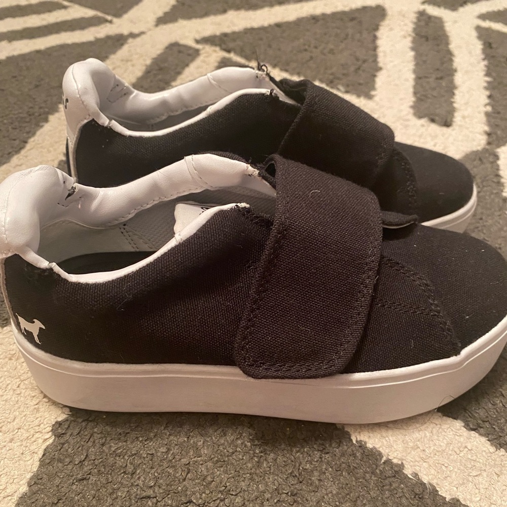 Goats The 918 platform sneakers black - girls size 13